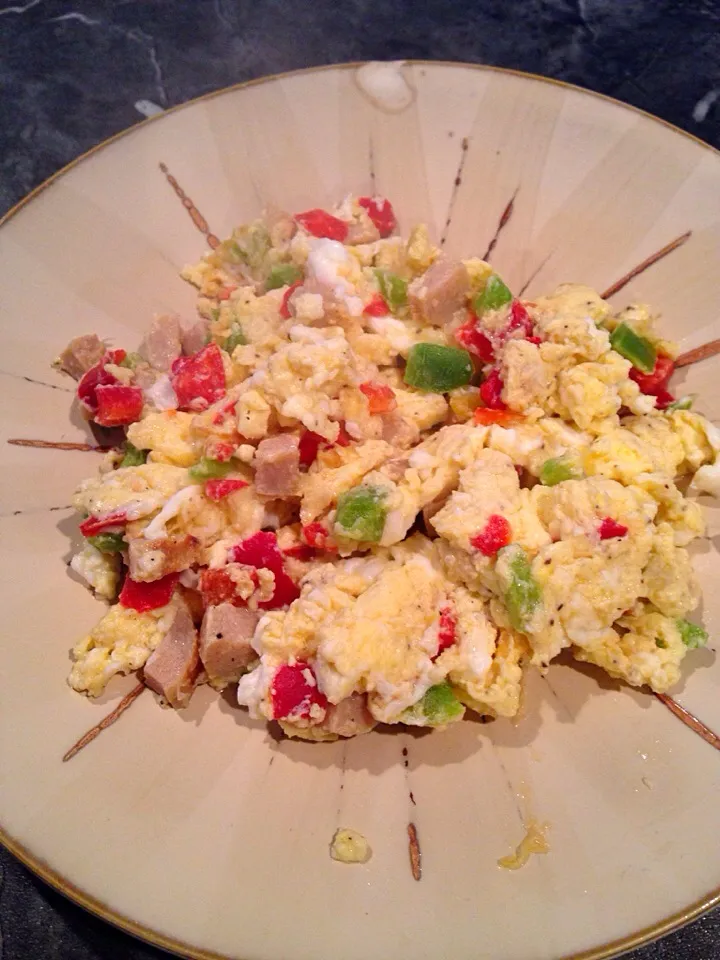 Veggie scramble with chicken sausage|Megan bさん