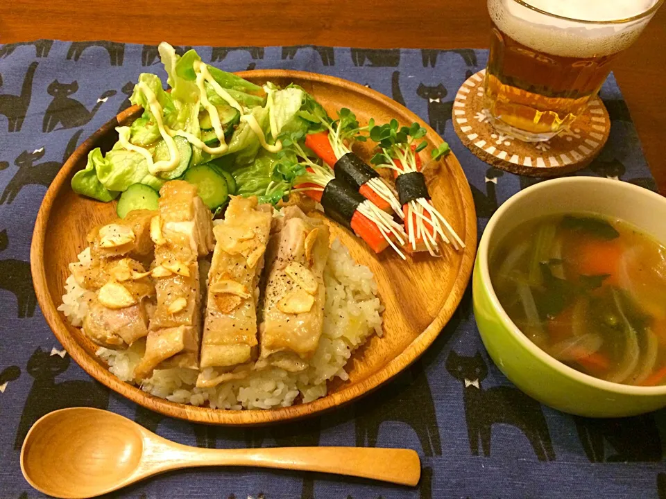 ガーリックチキン カニカマのクリーミー海苔巻き 洋風スープ サラダ|haseseさん