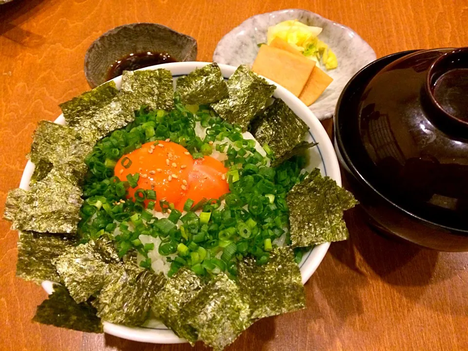 Snapdishの料理写真:牛久市連根屋 玉子掛けご飯|増子栄寿さん