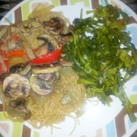 Snapdishの料理写真:whole wheat pasta, stir-fry and rapini after a long weekend! #wholewheat #pasta #veggies #stirfry #rapini #Healthy #cleaneating #vegan #Vegetarian|CleanEatsさん