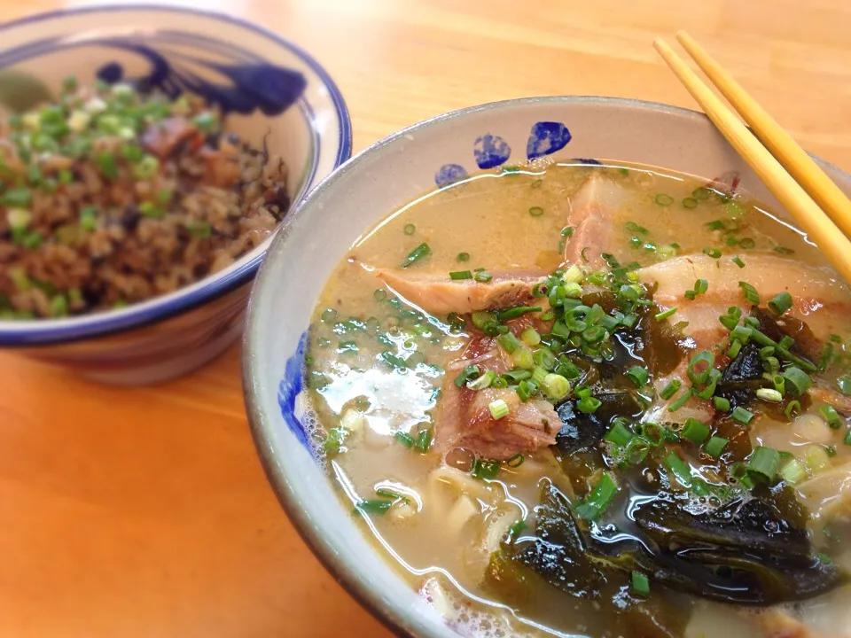 寿味食堂の三枚肉そば|E-作さん