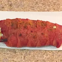 Turkey Bacon-wrapped Chicken breasts stuffed with rosemary,thyme, and cheese|Tracy Adamsさん