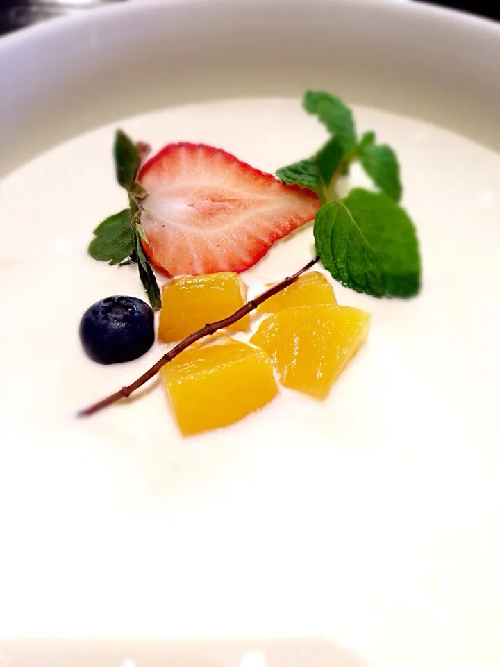 Almond Pudding|Sam: photos by iPhoneさん