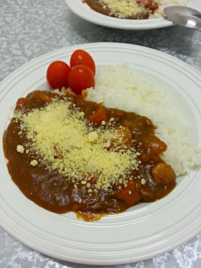 パルメザンチーズ乗っけカレーライス🍛|korinoさん