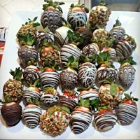 Chocolate dipped strawberries|Alexia Pachecoさん