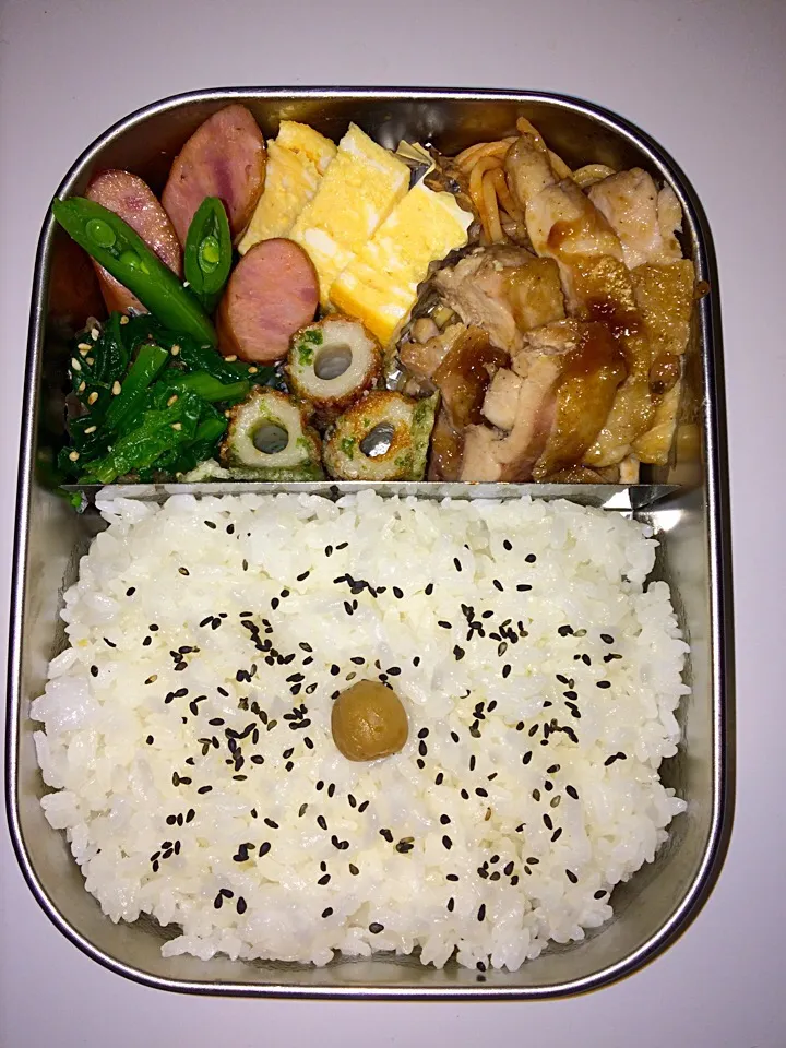 Snapdishの料理写真:鶏肉の照り焼きのお弁当。|Chiharuさん