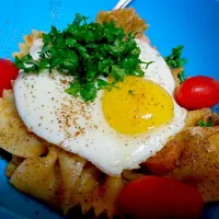 Tom Yum Bowie Pasta! With heart shaped egg. :) #foodporn #yummy|Charissaさん