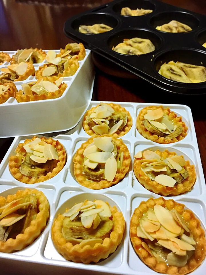 Mini Banana Cream Pie and Banana Bread Pudding|Laarni Nabongさん