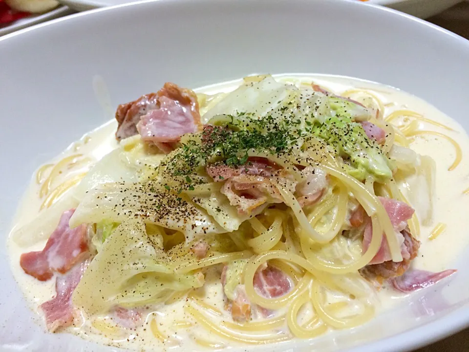 白菜とベーコンのクリームパスタ💓|makoさん