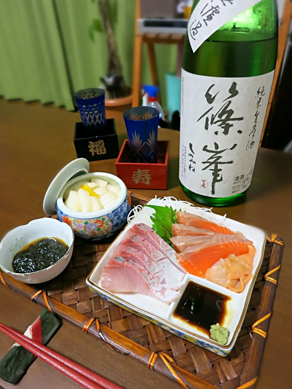 Snapdishの料理写真:日本酒にあうおかず♪大根漬け、めのり佃煮は手作り|ゆっちゃんさん