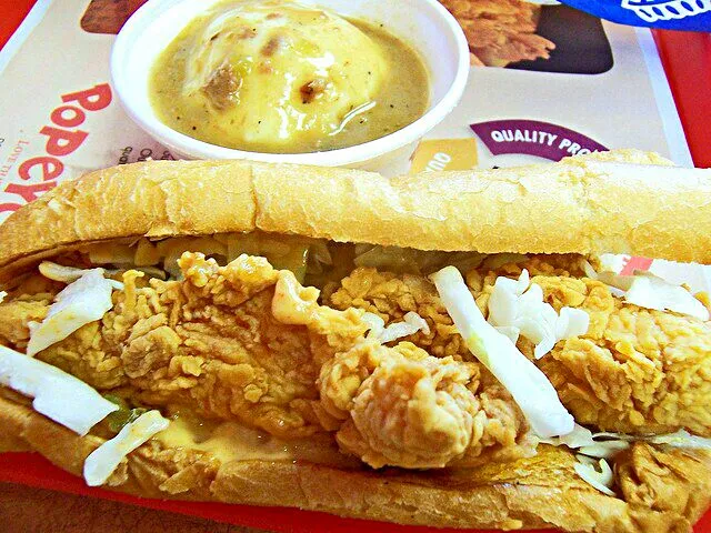 Popeye's Fried Chicken 🍗 Spicy #Chicken Po'Boy #Main dish 😊 Mashed Potatoes with Gravy #Side dish 😆 😆 😆|Alisha GodsglamGirl Matthewsさん