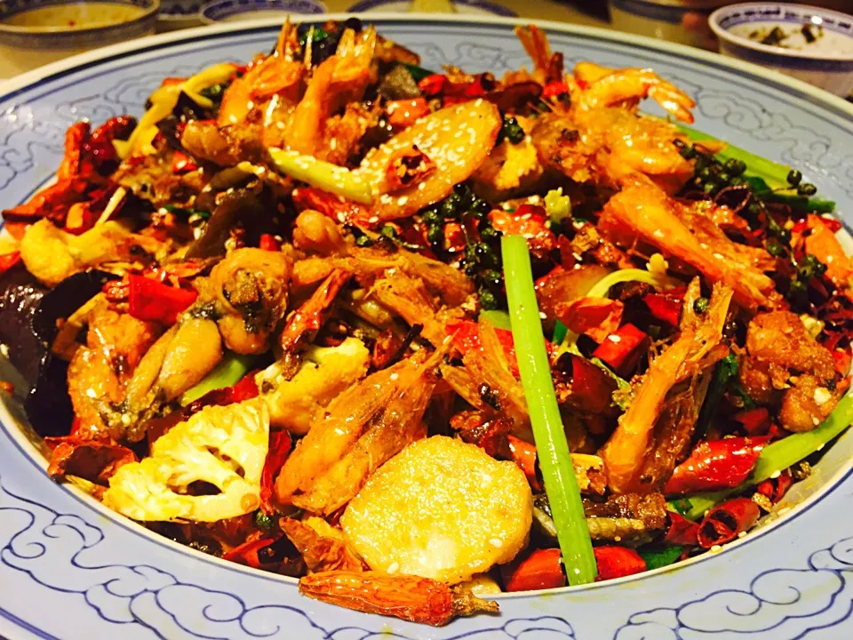 Sichuan Shimp & Frog spicy mixed pot|Queenさん