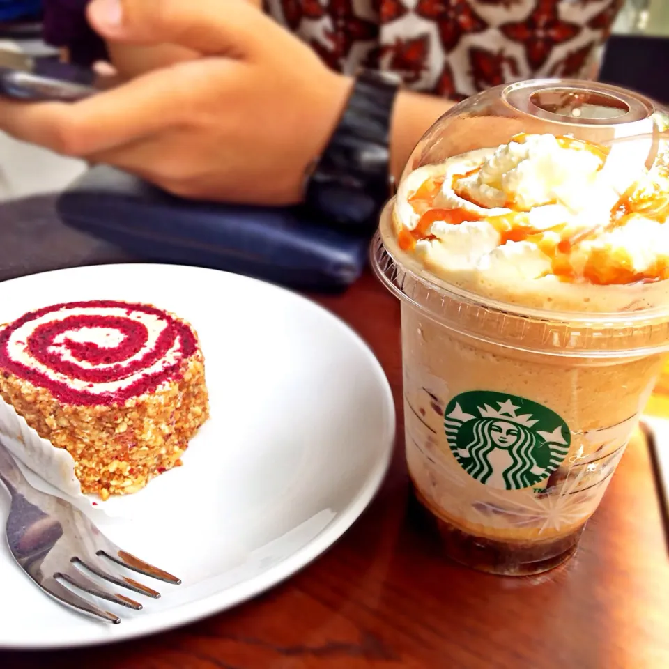 Snapdishの料理写真:Red Velved and Coffe|ummy_absurdさん