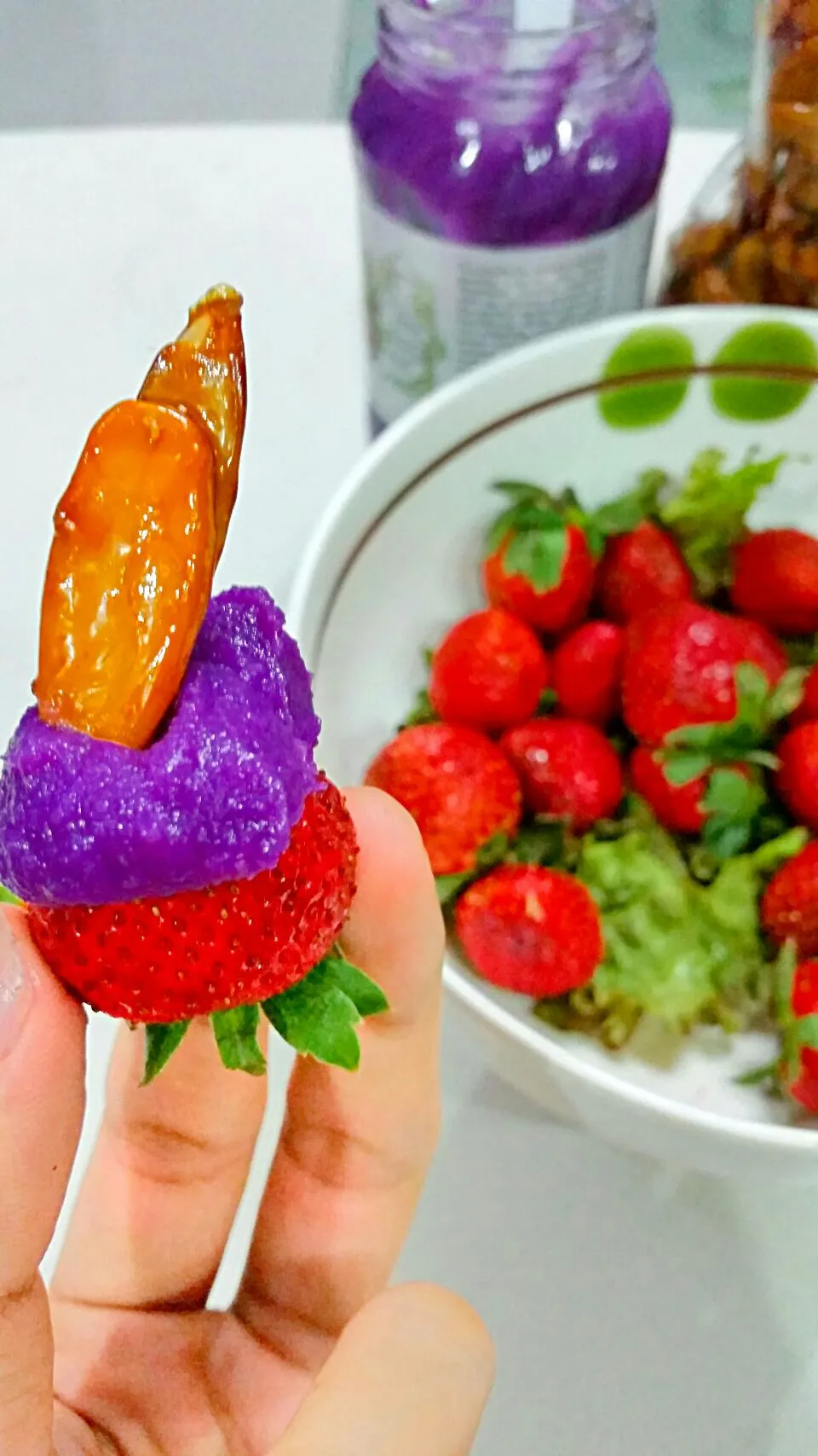 Pilinuts purple yam and strawberry|Dust Sicatさん