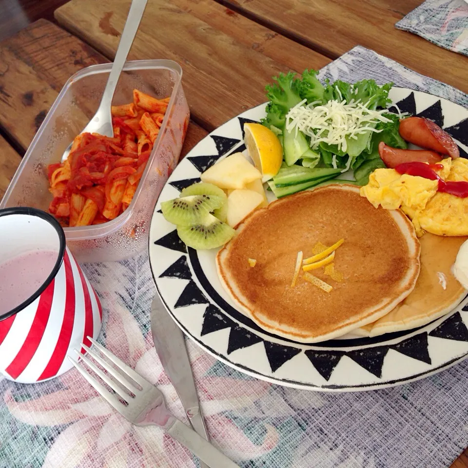 pancakes with freshies;)|Miyuさん