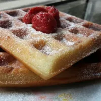 waffles with drunken strawberries|Shivani Vakil Savantさん