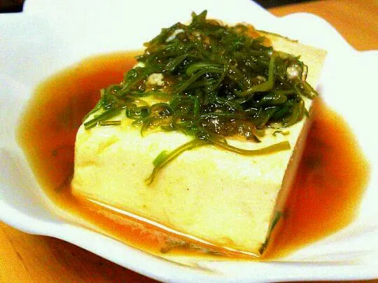 Snapdishの料理写真:めかぶと豆腐のあんかけ煮|こえりさん