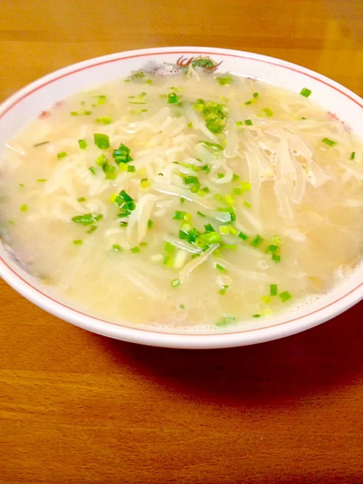 もやしたっぷりラーメン🍜|まいりさん