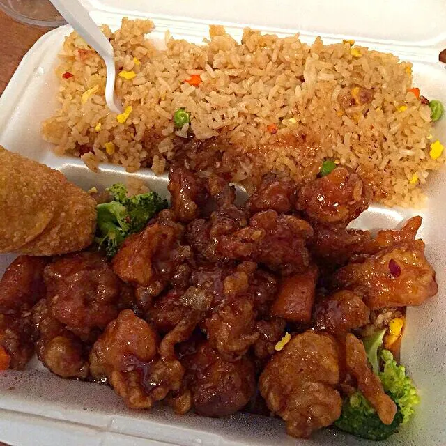 My Lil Foodie Princess Takeout General Tso Chicken #Main dish  #Chicken from Panda Chinese after school #Dinner #Chinese cuisine #Box lunch/Deli #Fried Rice #Po|Alisha GodsglamGirl Matthewsさん