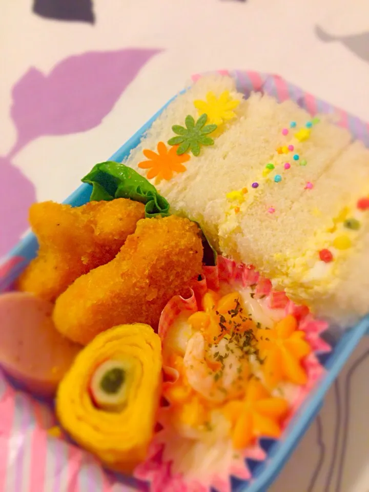 Snapdishの料理写真:お弁当( ๑॔˃̶◡ ˂̶๑॓)|まささん