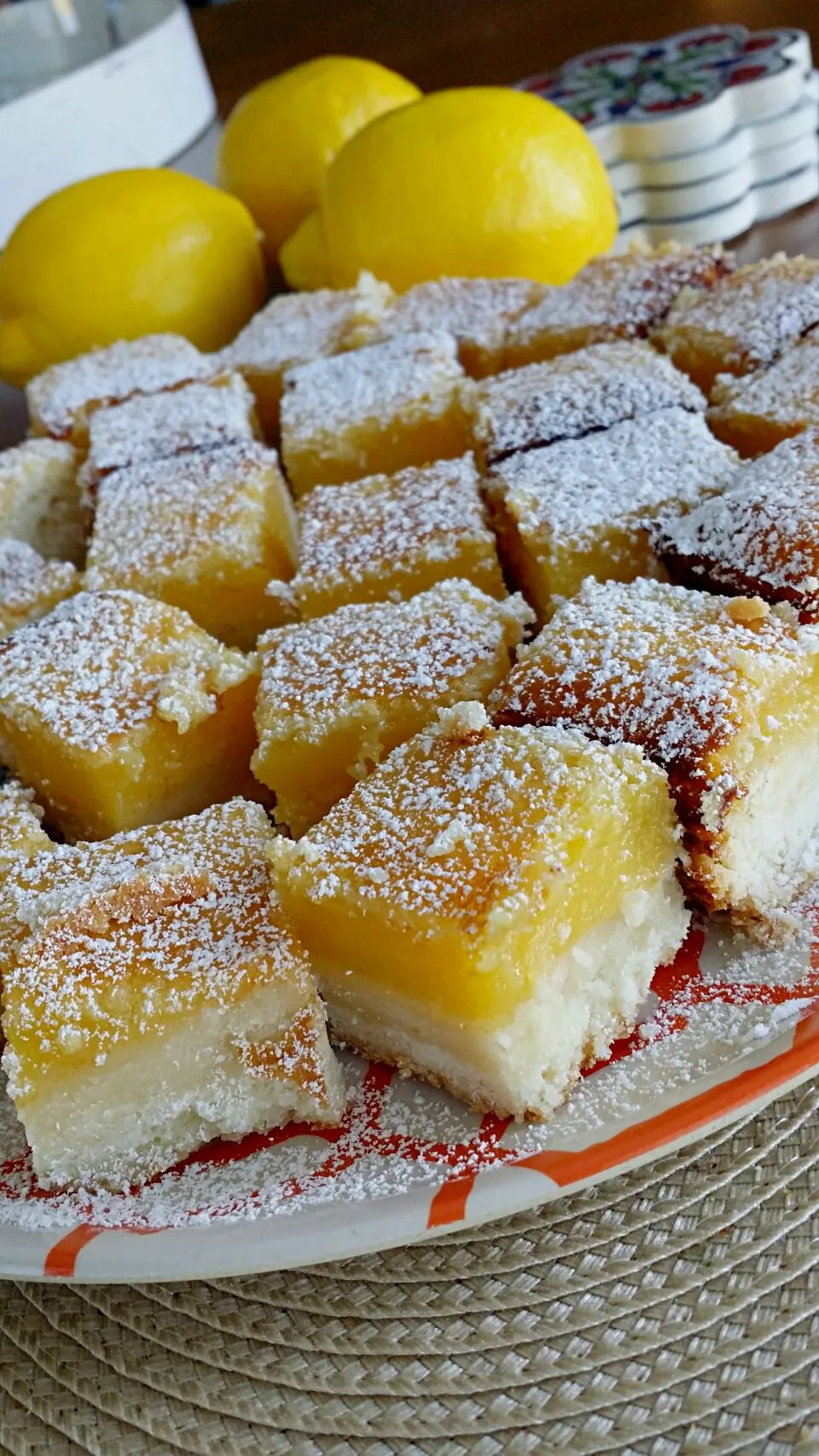 homemade lemon bars|Majette LAさん