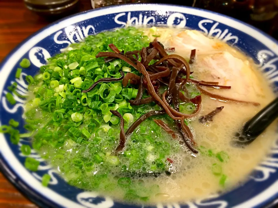 博多とんこつラーメン|もうちゃんさん