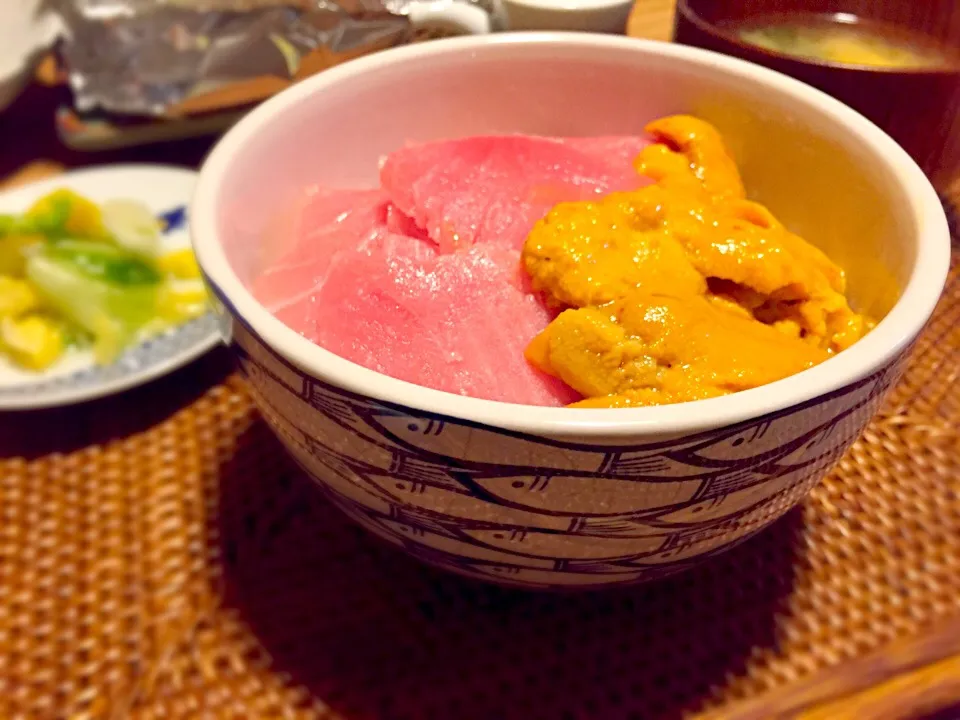 Snapdishの料理写真:大トロ&ウニ丼！|Namiさん