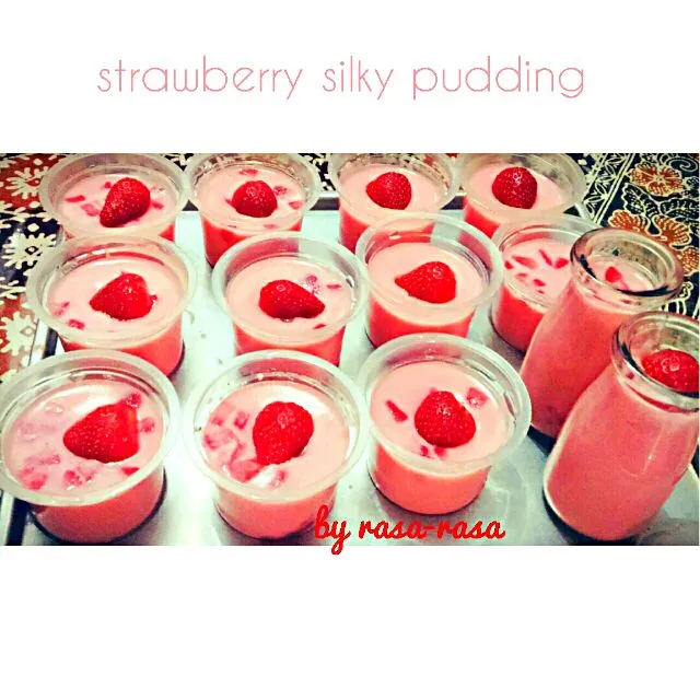 strawberry silky pudding|sri afrianiさん
