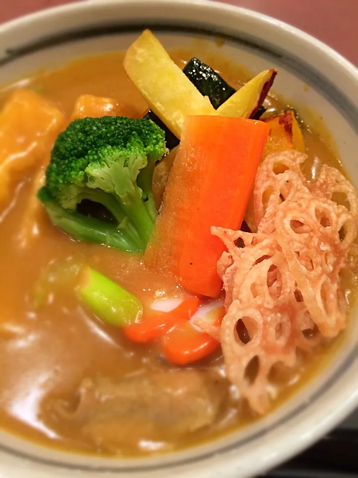 野菜ごろごろカレーうどんを食べたよ|Zenpuku Katsueさん