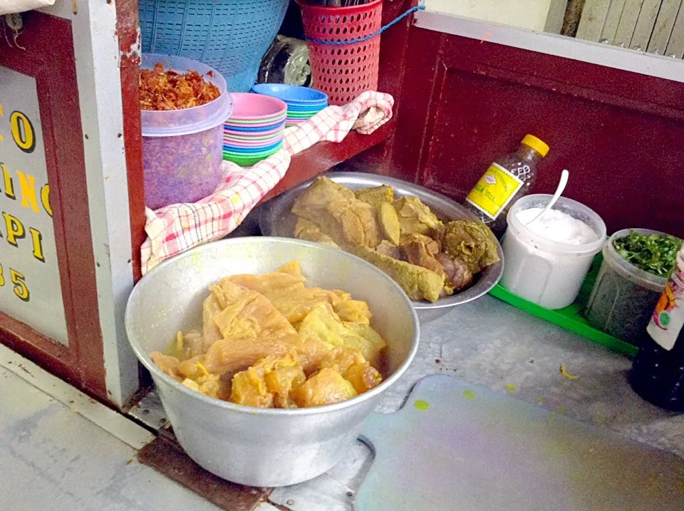 Snapdishの料理写真:Soto Madura|Bambang Budiono Tjioさん