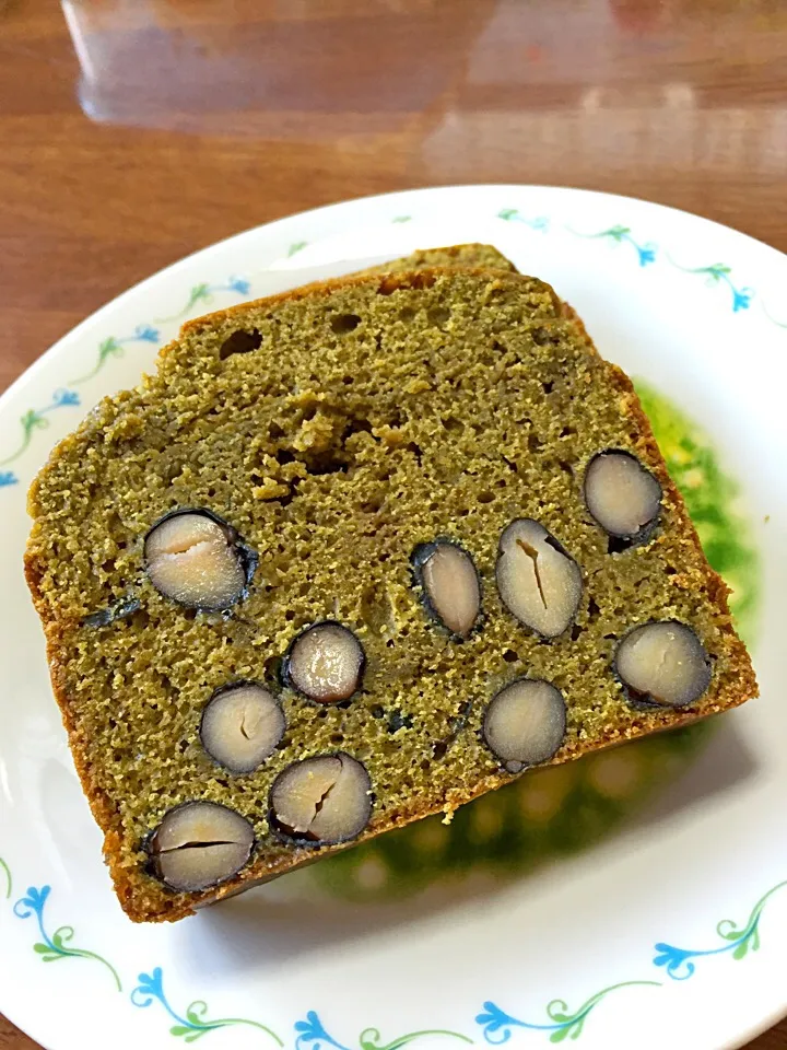 Snapdishの料理写真:黒豆抹茶のパウンドケーキ|amiさん