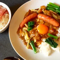 ソーセージとほうれん草カレー|きよさん