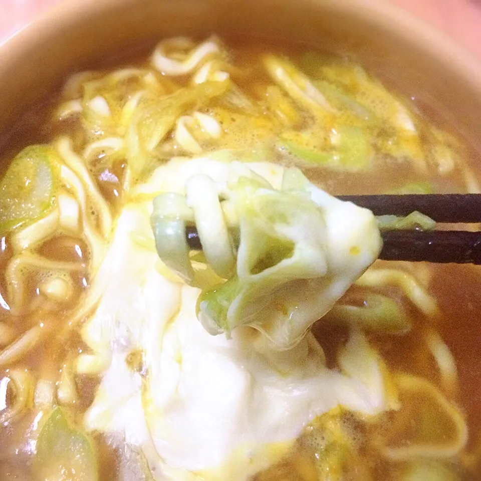 ラー山さんのマルちゃん正麺カレーチーズうどん|たまこっこさん