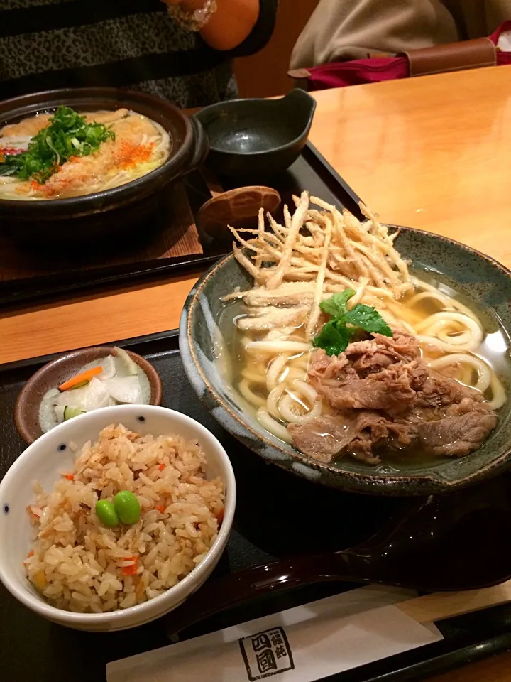 肉ごぼううどん（＾∇＾）定食|しーさん