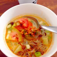 Snapdishの料理写真:Soto Betawi|Indah Ipoenさん