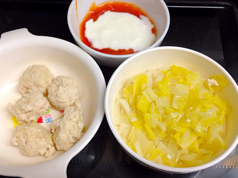 20150118夕離乳食／ 白菜とねぎの煮込みうどん＆鶏挽肉と豆腐の肉団子＆柿のホットヨーグルト|ponnaoさん