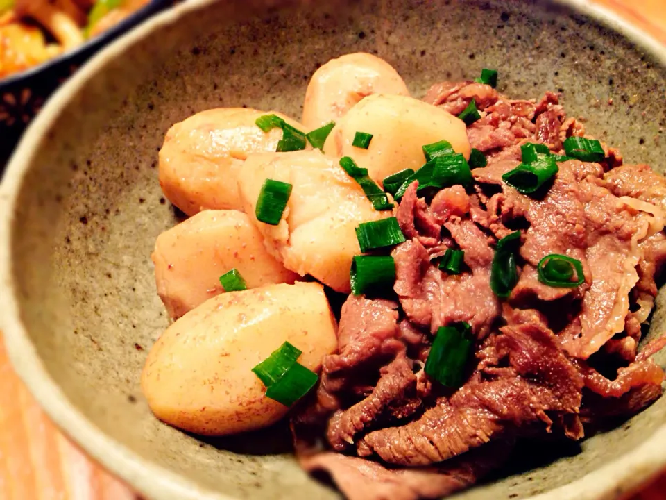 牛肉と里芋の煮物|ちょいでぶさん