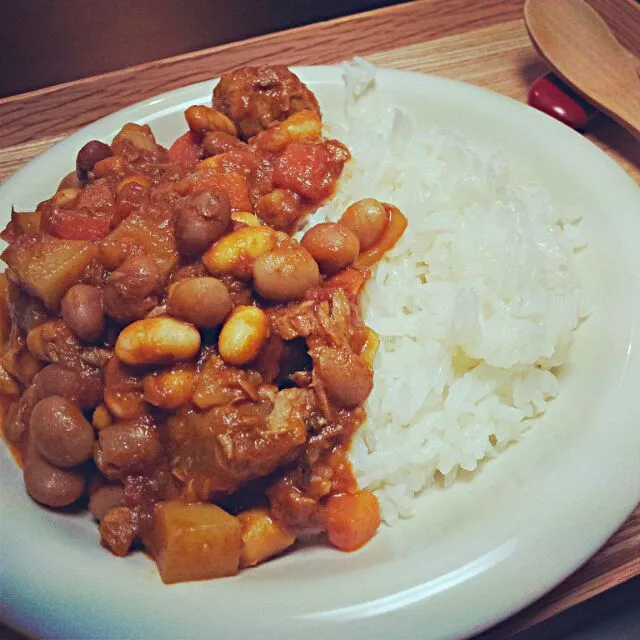 うずら豆と大豆のマサマンカレー|けむまきさん