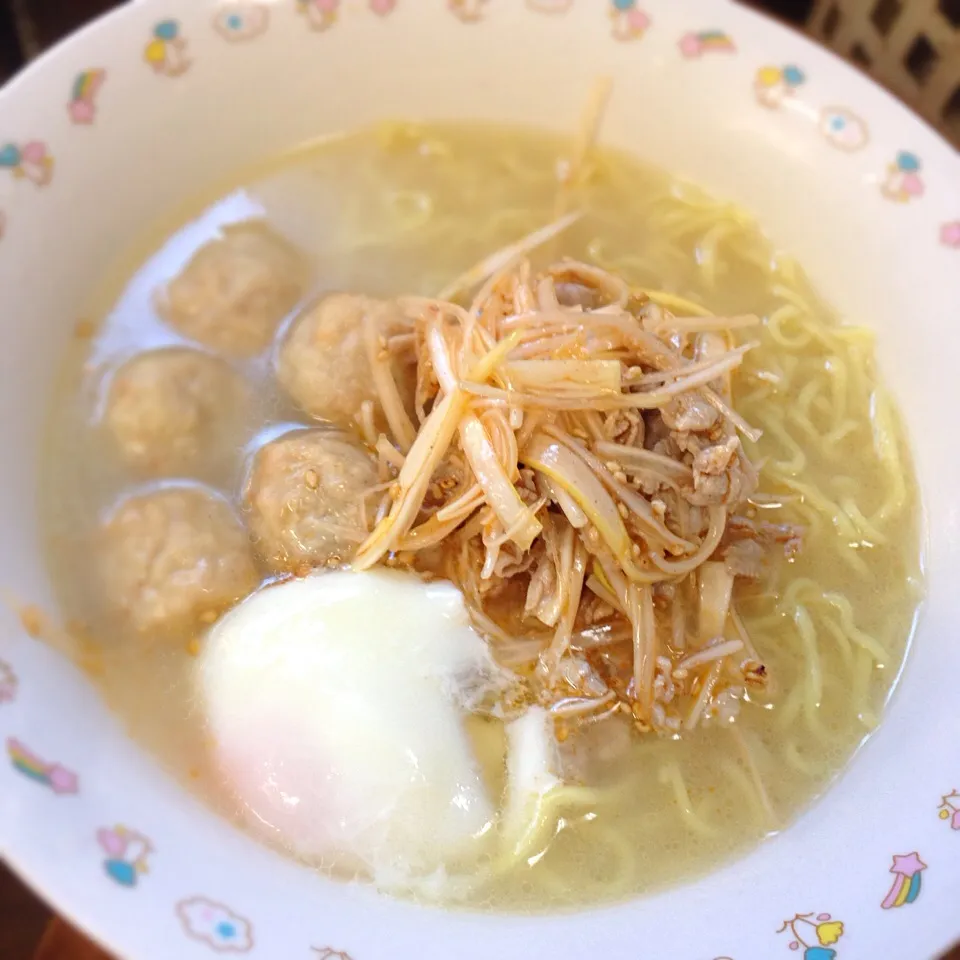 ウマ辛ねぎ塩ラーメン|やおゆん。さん