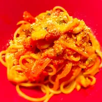 Snapdishの料理写真:ツナとたまねぎのトマトパスタ|ke-yanさん