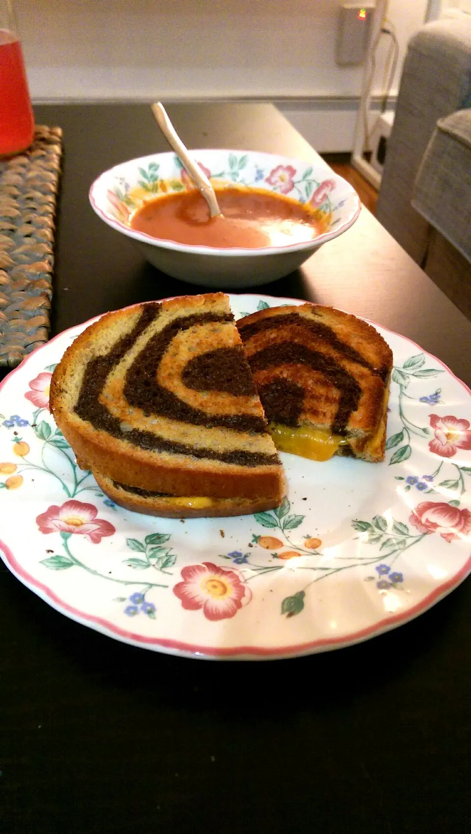 #Grilledcheese and #tomatosoup|Kara Wallさん