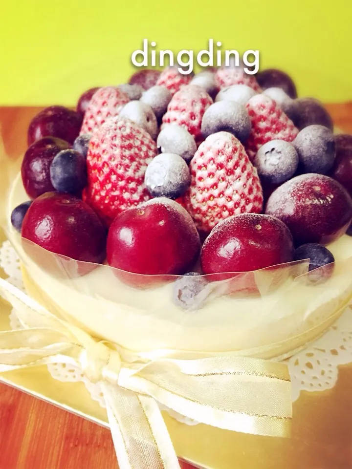 Snapdishの料理写真:Fruit cheesecake!|刘哲さん