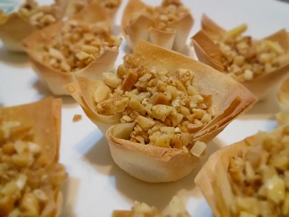 Mini baklava #Dessert|Julie Tranさん