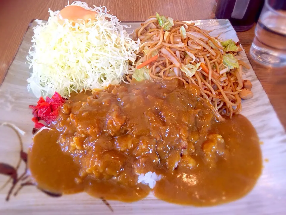 ラーメン筑波。男の焼きソバセット(カツカレー＆豚汁付き)|Ryuichi Yoshimuraさん