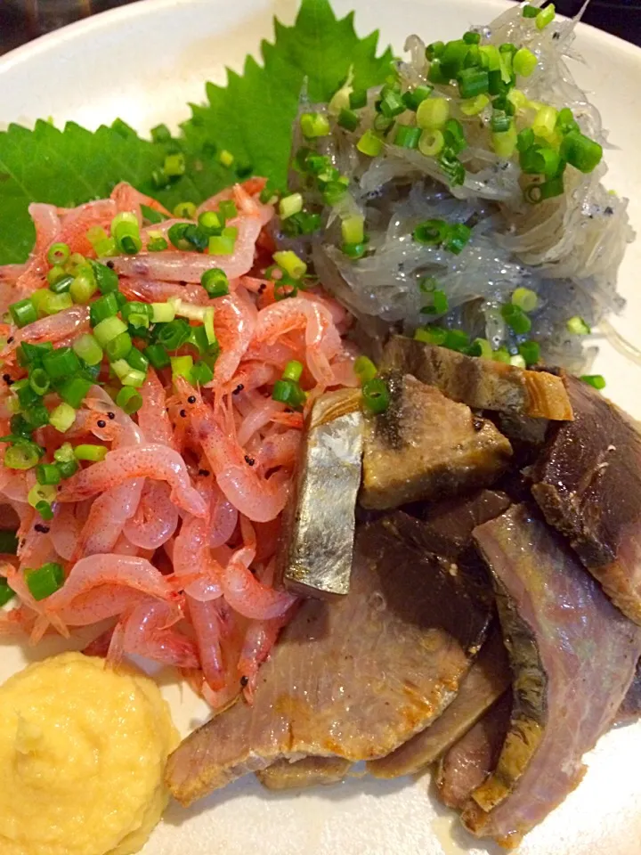 【高田馬場 静岡おでんガッツ】桜海老とか生しらすとか。|うめロクさん