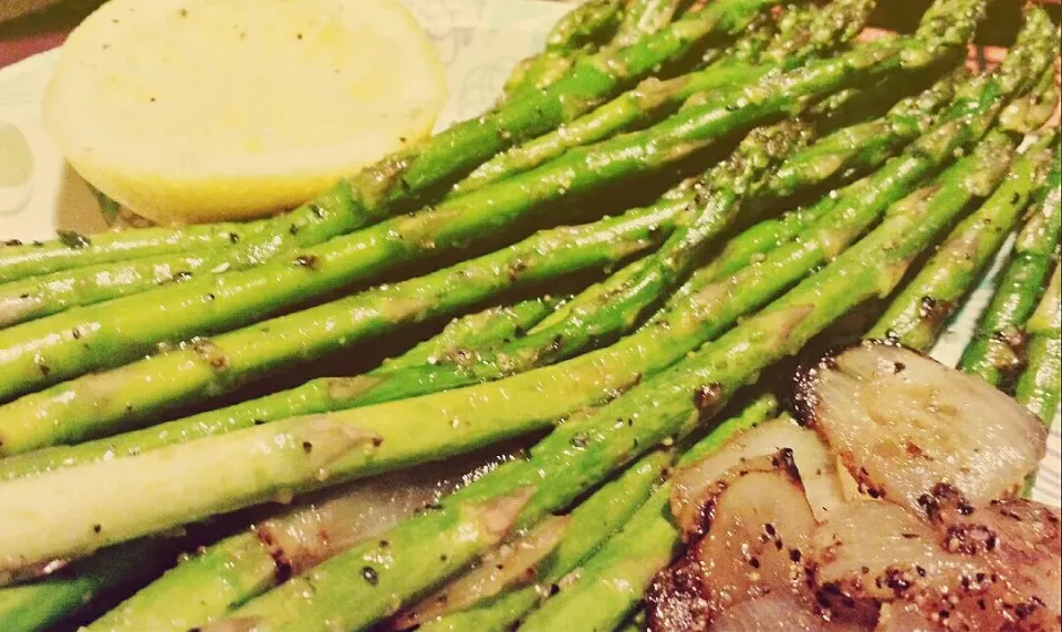 Easy sauteed asparagus|Chelleさん