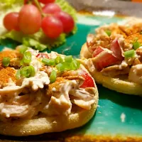 Chicken salad on English Muffins #Chicken #Salad #englishmuffin #food|Suzanne Harrisさん