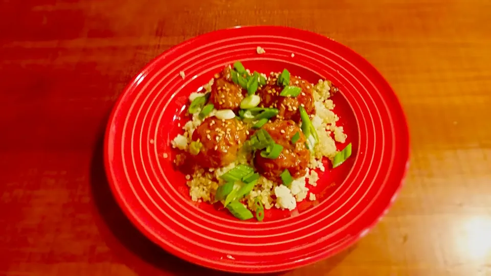 Asian quinoa meatballs wi th cauliflower rice|Rachel Zenderさん