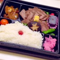 Snapdishの料理写真:今半ステーキ弁当|坂口春香さん