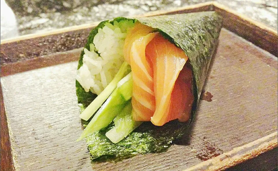 Sashimi handroll|Chelleさん